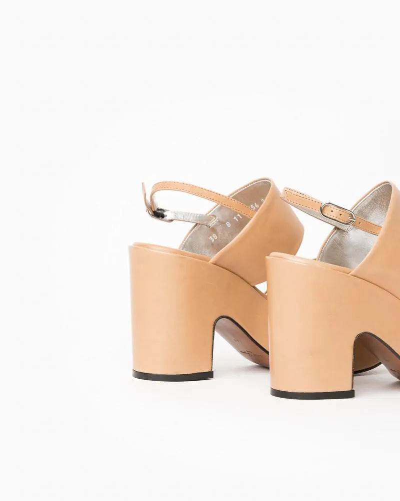 Emple Clog in Tan