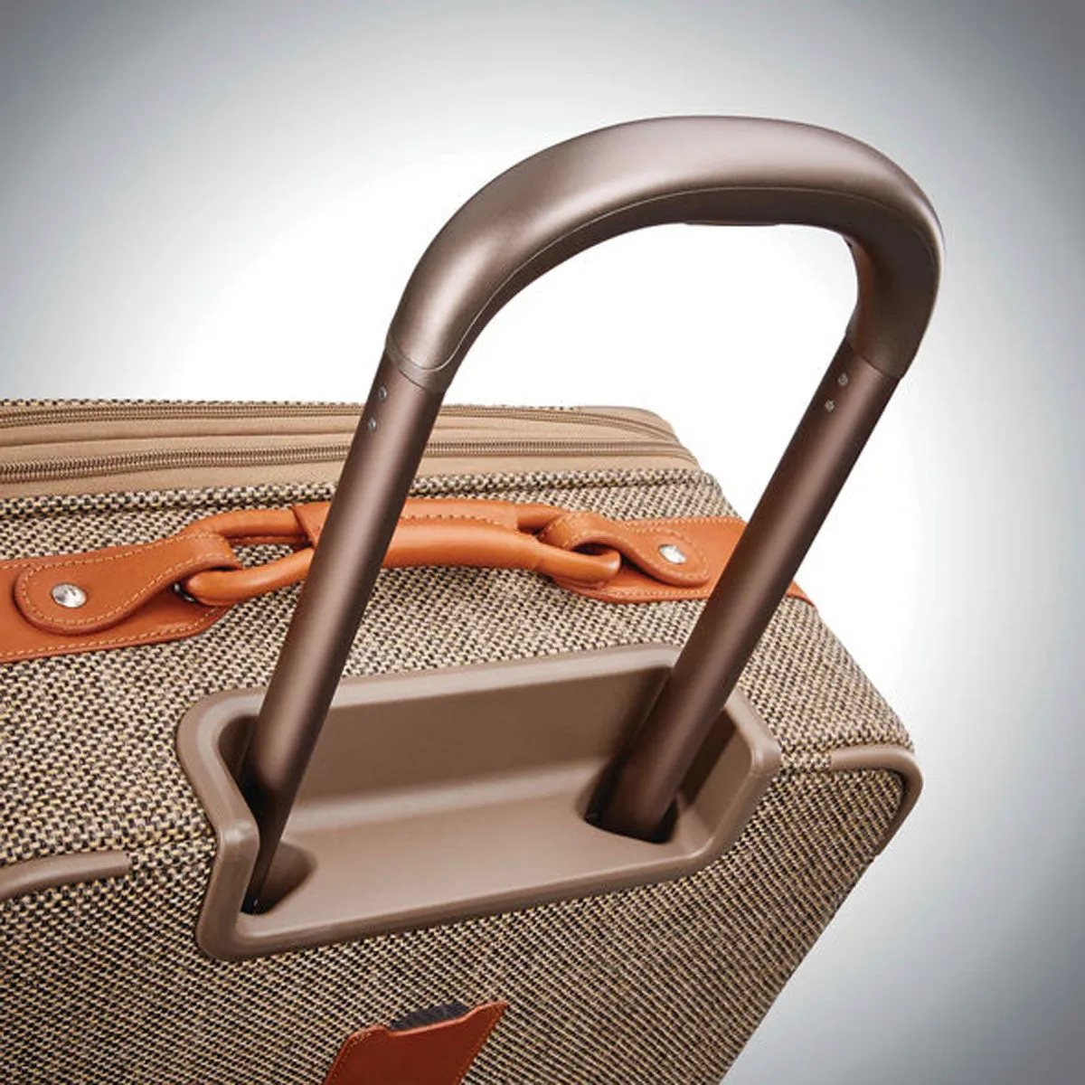Hartmann Tweed Legend Global Carry On Expandable Spinner