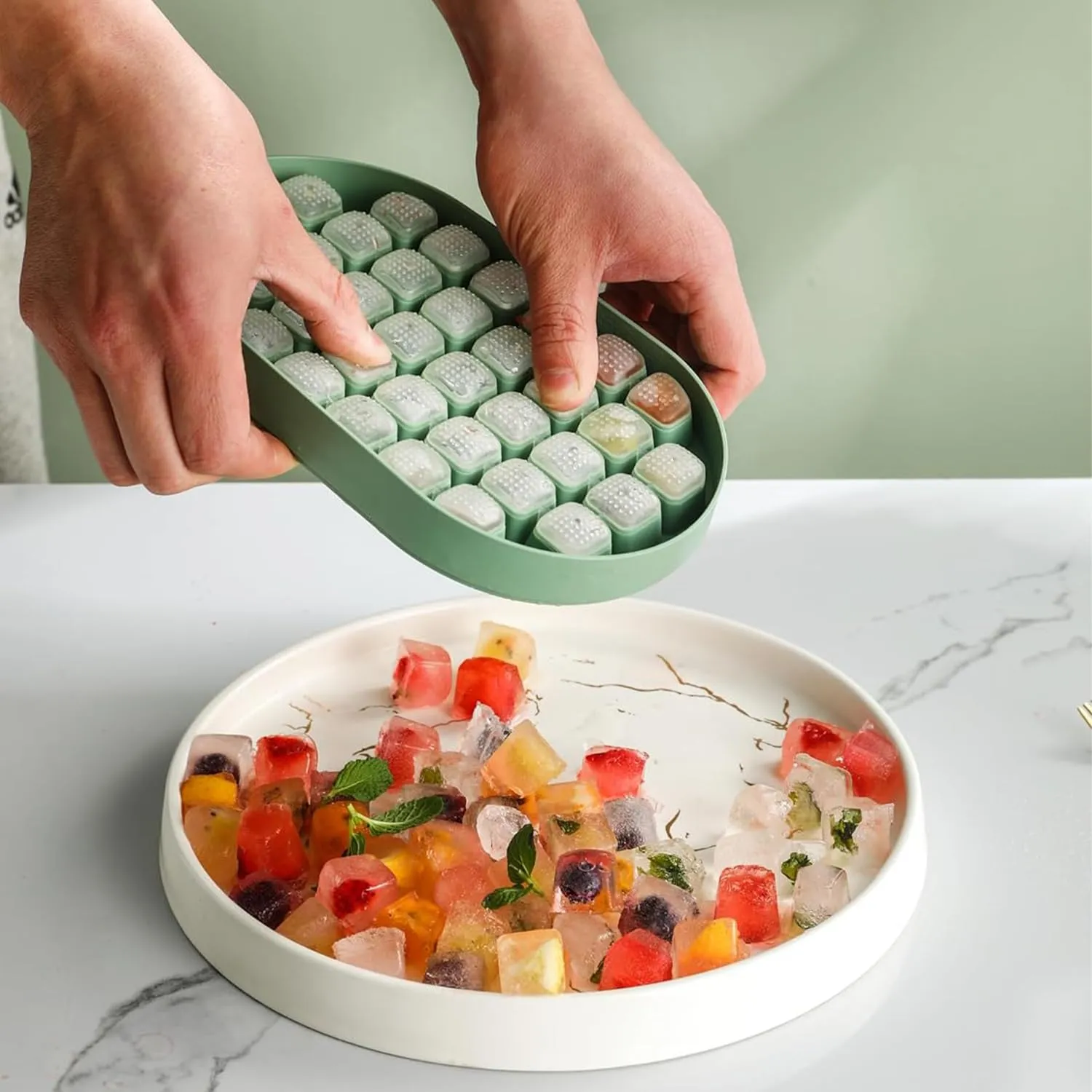 Kuber Industries Pack of 3| 2 Layer Ice Cube Tray with Lid | Ice Cube Storage Box with Ice Scoop | 72 Ice Cube Molds for Freezing | One-Press Demolding | BPA Free | Green